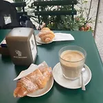 بيت ضيافة 501 - لا سبيتسْيا